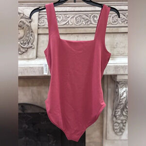 NWT Old Navy Bodysuit Onesie One Piece Size Small